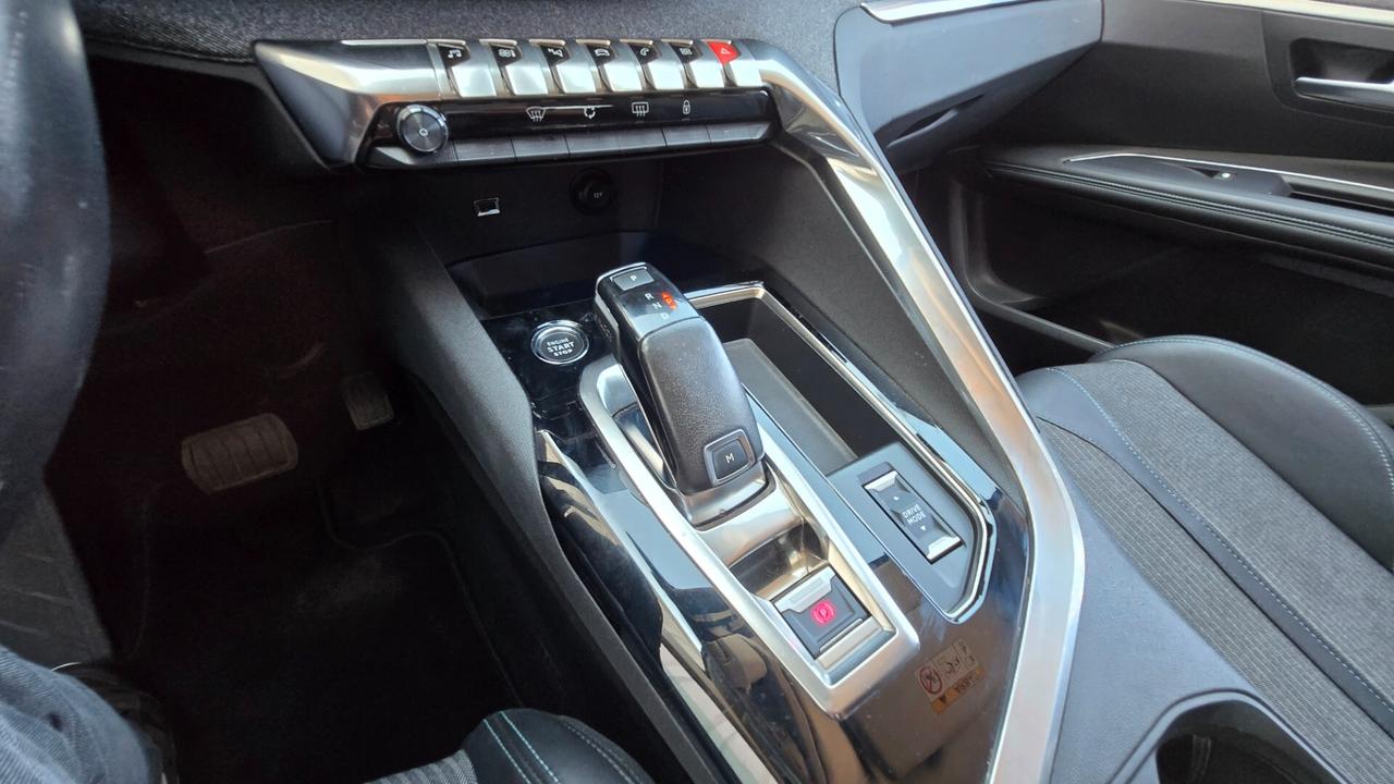 Peugeot 3008 BlueHDi 130 S&S Allure