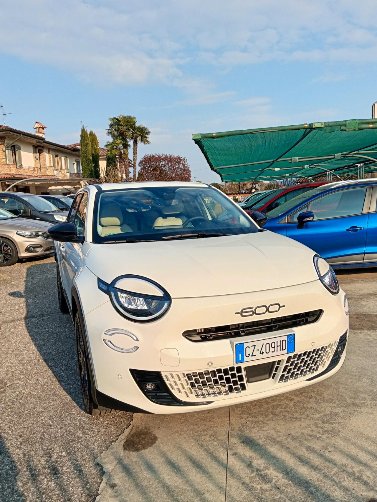 Fiat 600 Hybrid 110 CV DCT MHEV La Prima