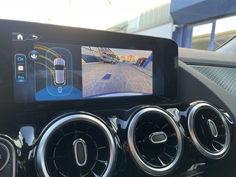 Mercedes-Benz GLA GLA 180 Automatic Progressive Advanced