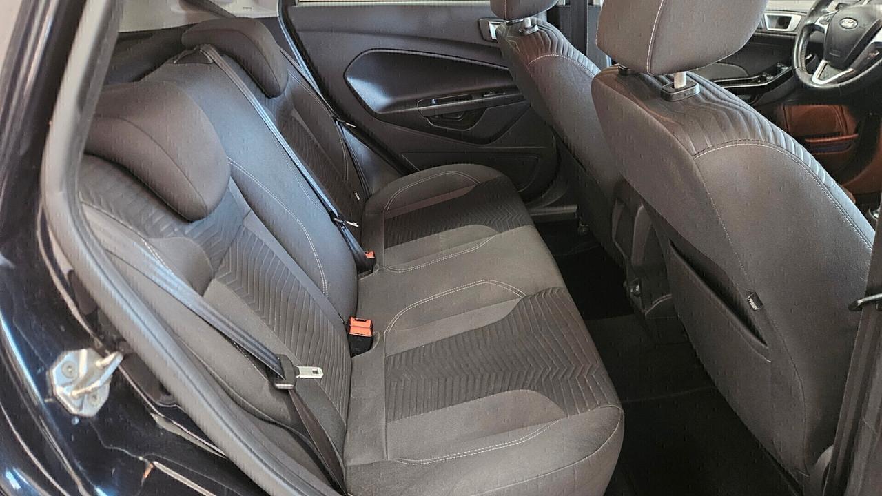 Ford Fiesta 1.5 TDCi 75CV 5 porte Titanium