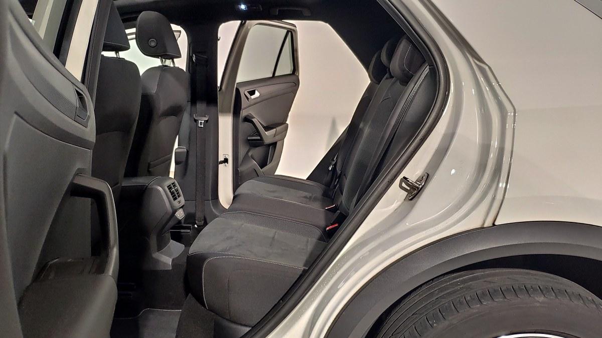 VOLKSWAGEN T-Roc 1.5 Tsi Act Dsg R-Line
