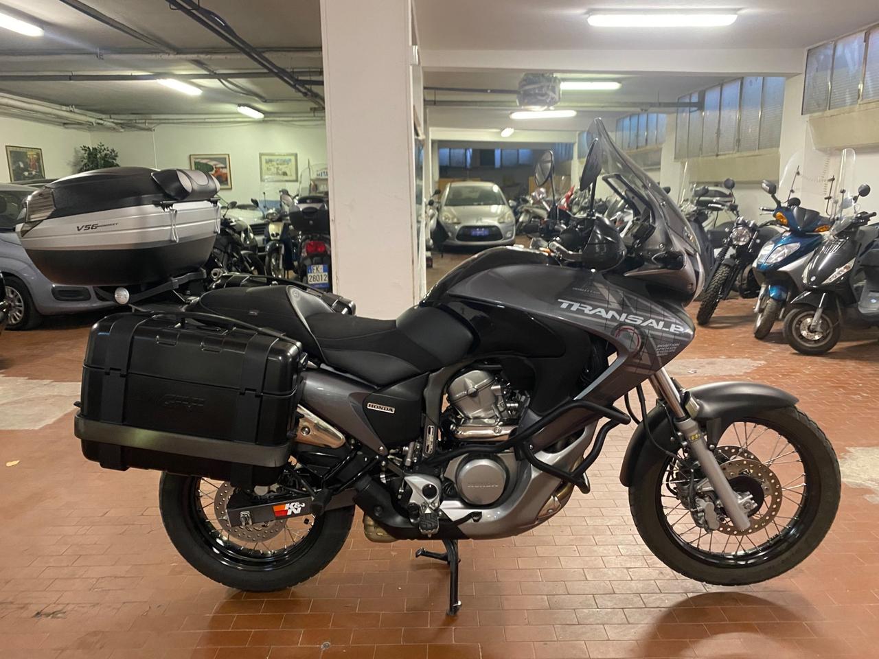 Honda XL 700 VA Transalp anno 2009 km 50000 Full Optional