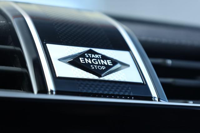 DS AUTOMOBILES DS 7 Crossback DS7 BlueHDi 130 aut. Performance Line