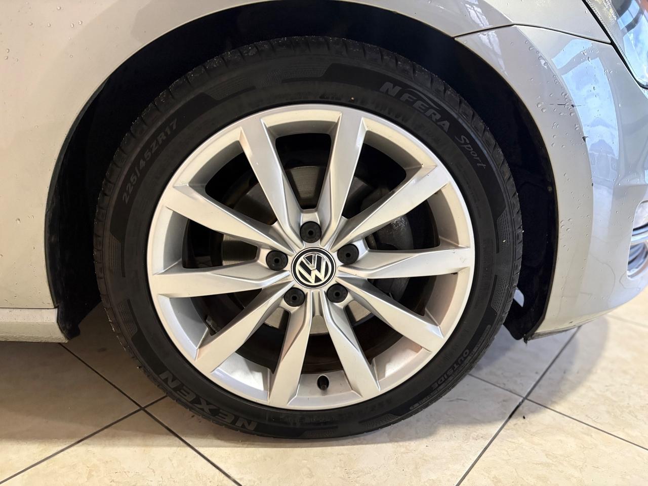 Volkswagen Golf 1.6 TDI 5p. Highline BlueMotion Technology