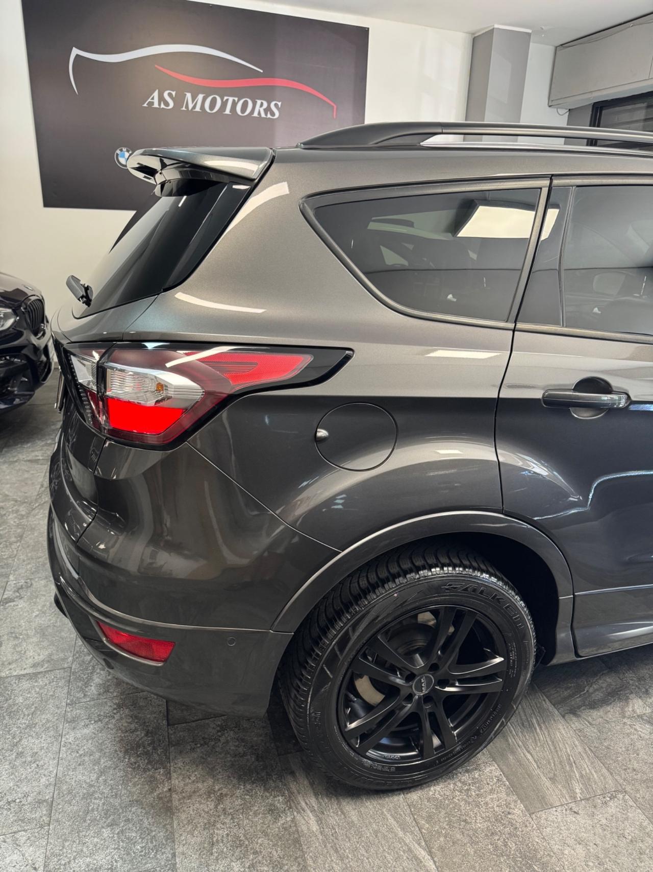 Ford Kuga 1.5 TDCI 120 CV ST-Line Tetto Apribile