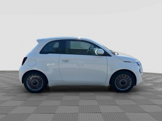 FIAT 500e 500 Icon + Berlina