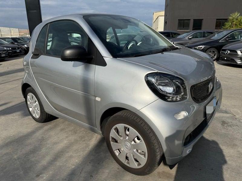 smart fortwo 70 1.0 Automatic Youngster