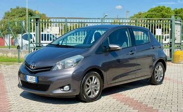 Toyota Yaris 2011 5p 1.0