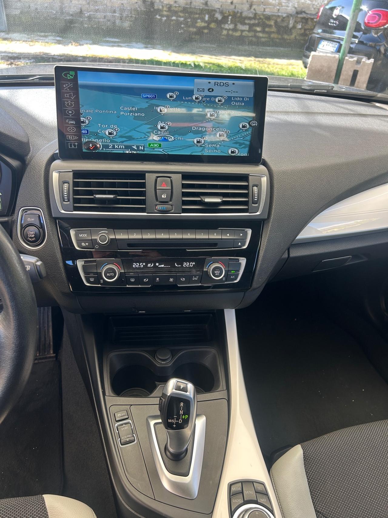 Bmw 116 116d 5p. Urban