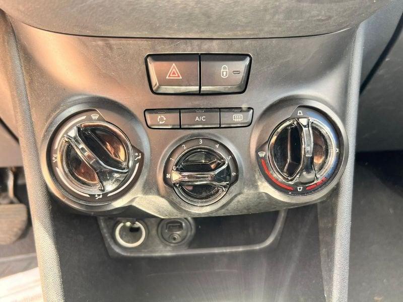 Peugeot 208 1.2 e-VTi 82 CV Stop&Start ETG5 LEGGI