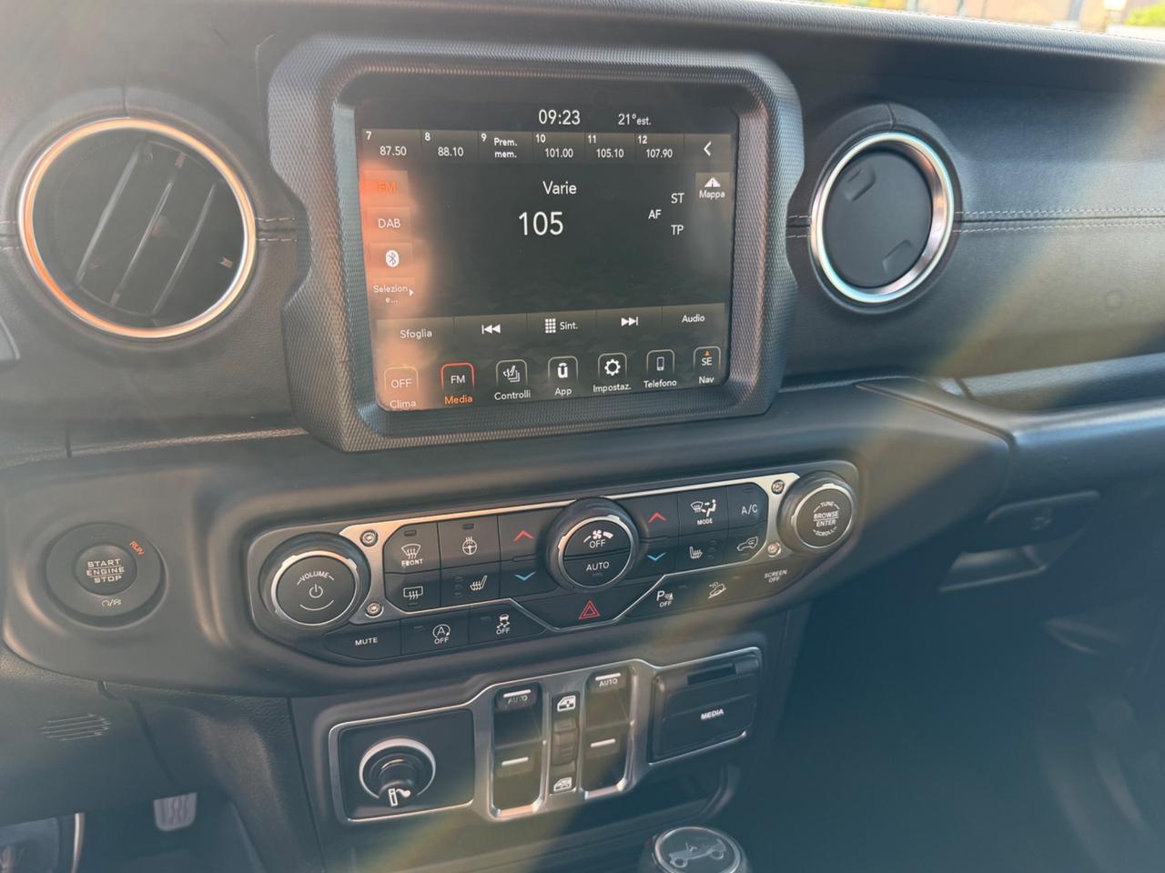 Jeep Wrangler Unlimited 2.2 Mjt II Sahara