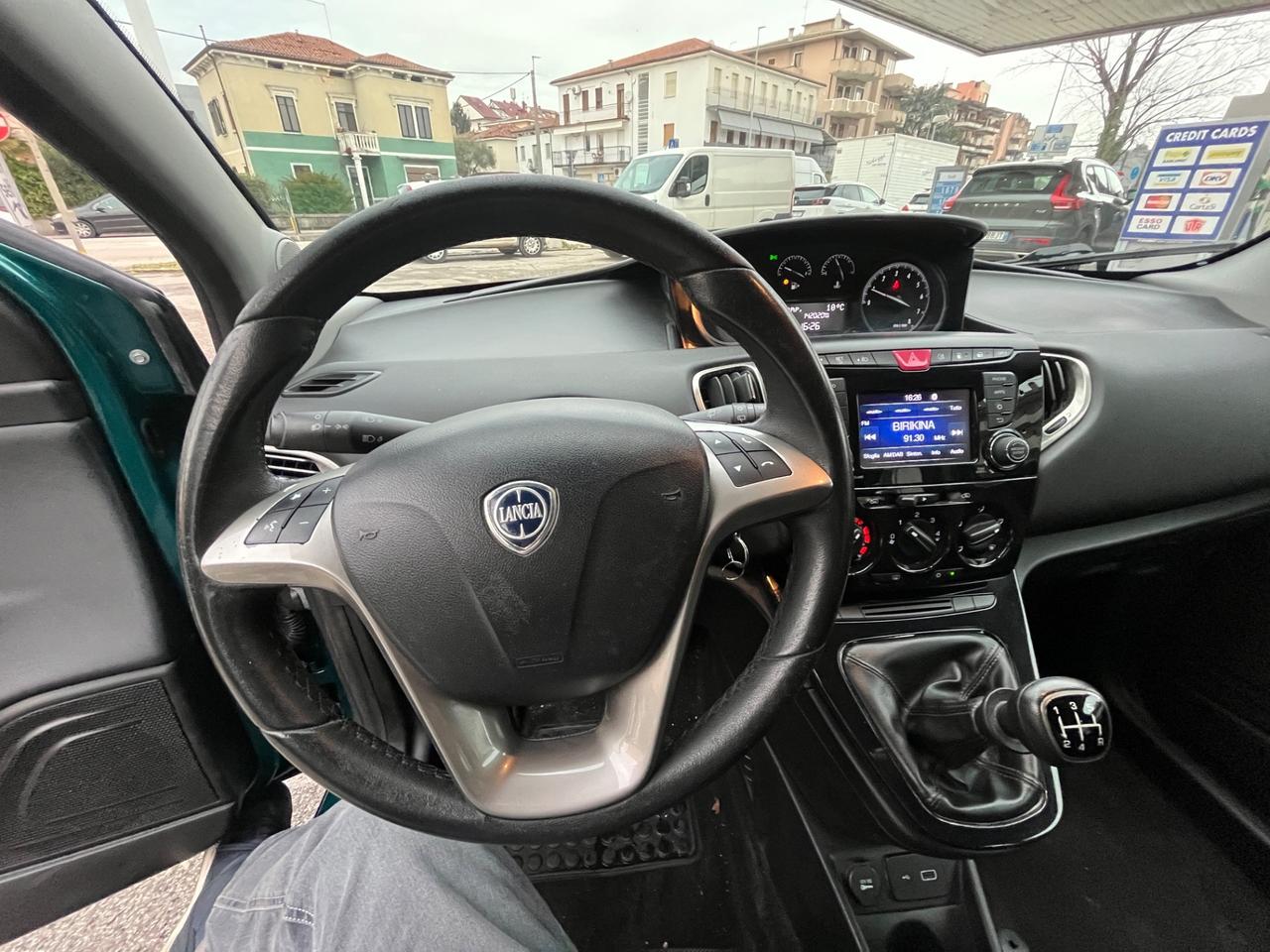 Lancia Ypsilon 1.2 69 CV 5 porte GPL Ecochic Gold