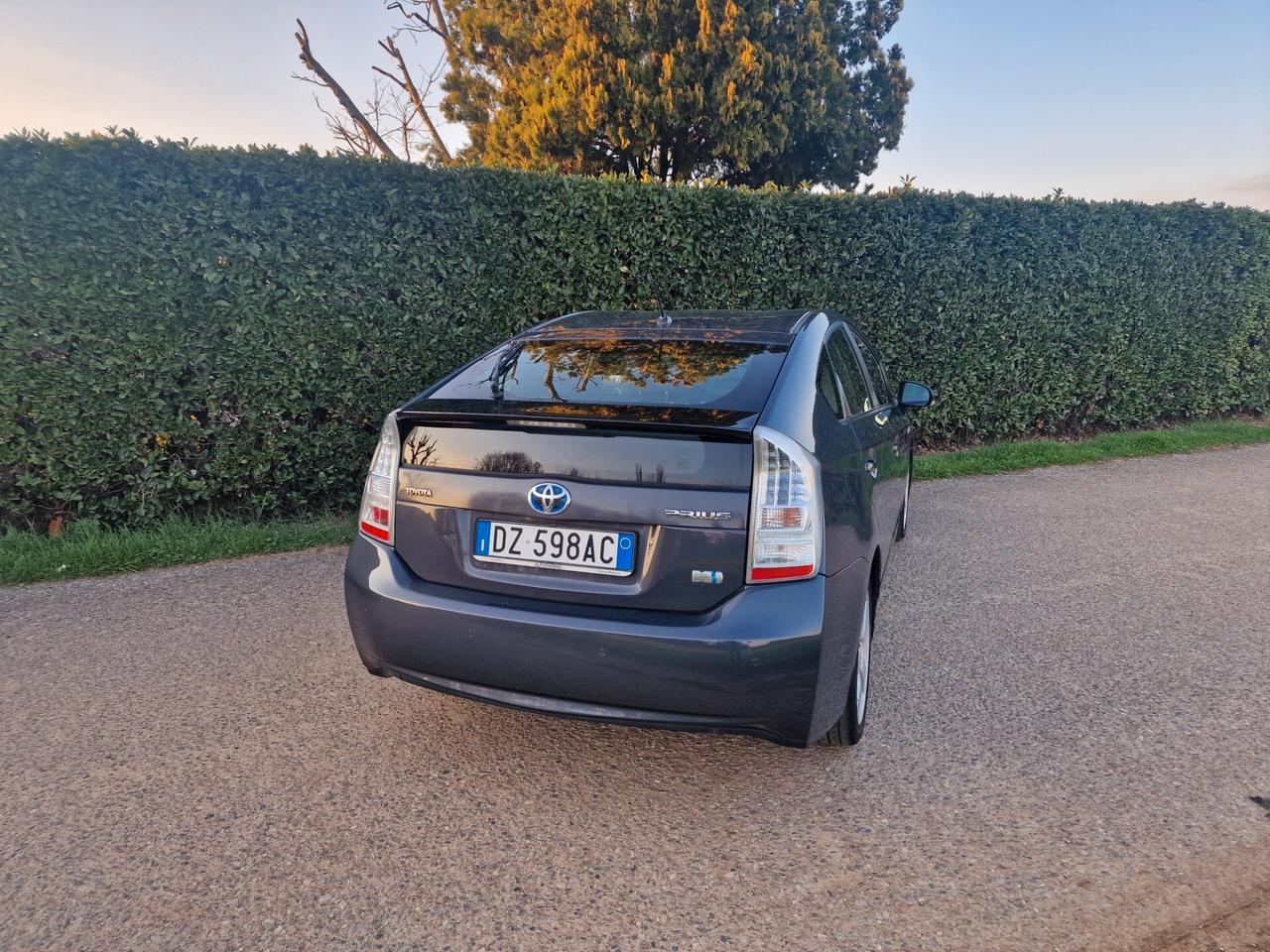 Toyota Prius 1.5i Hybrid