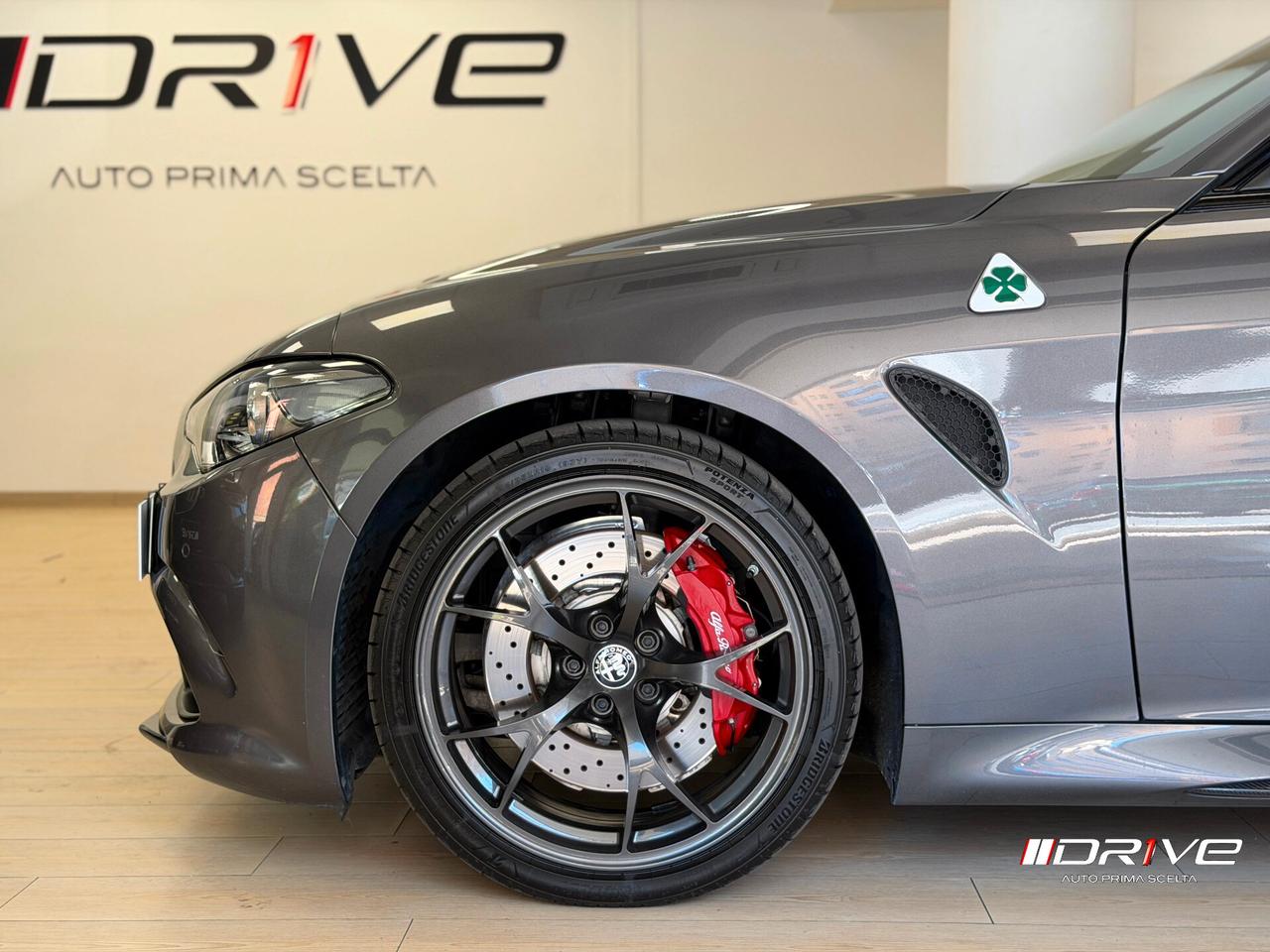 ALFA ROMEO Giulia (2016) Giulia 2.9 V6 Bi-Turbo...