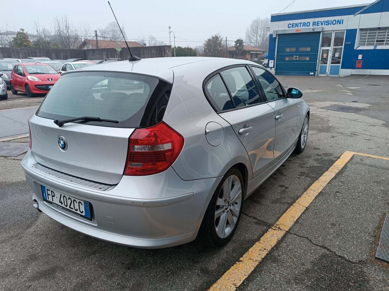 Bmw 120 120i cat 5 porte Eletta