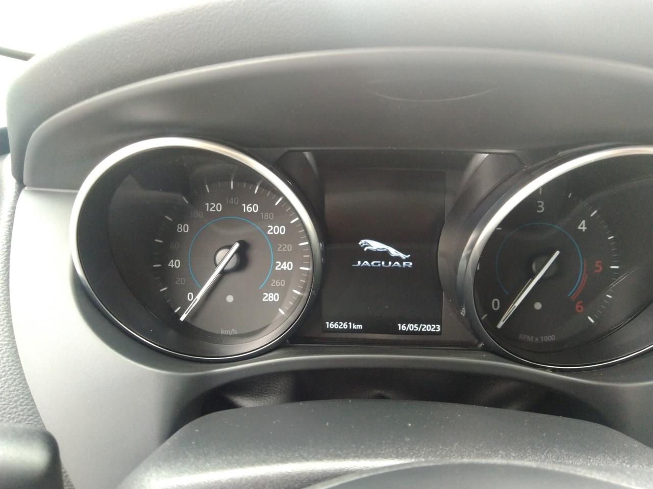 Jaguar F-Pace 2.0 D 180 CV AWD aut. Portfolio