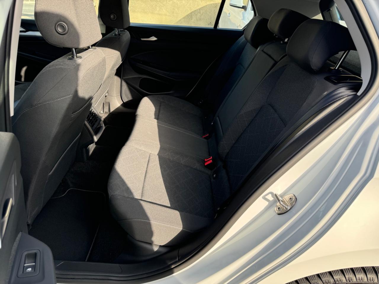 Volkswagen Golf 2.0TDI 115CV DSG Life 2023