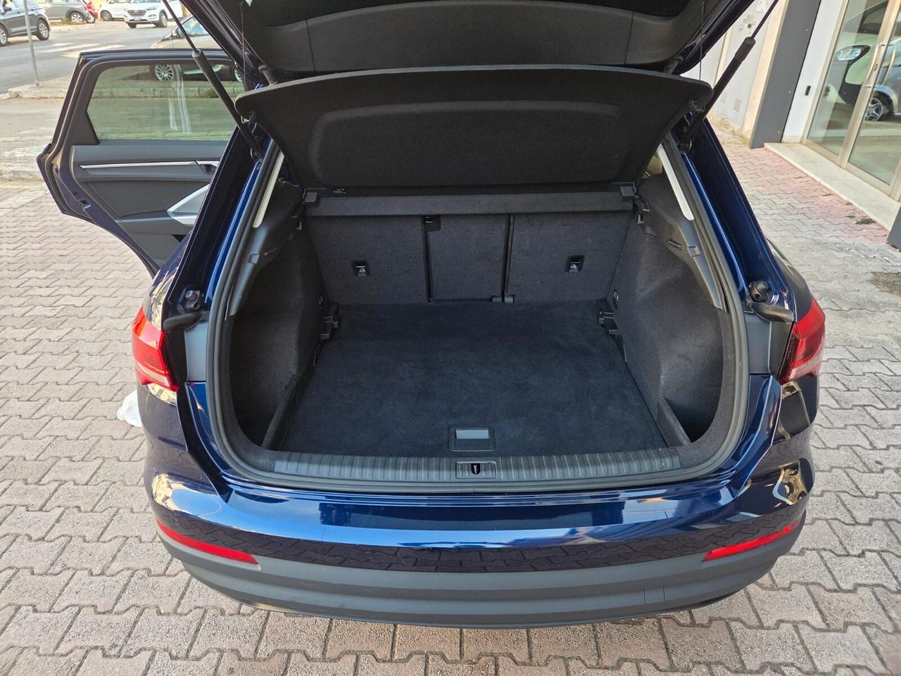 Audi Q3 35 TDI S tronic 150 cv Business