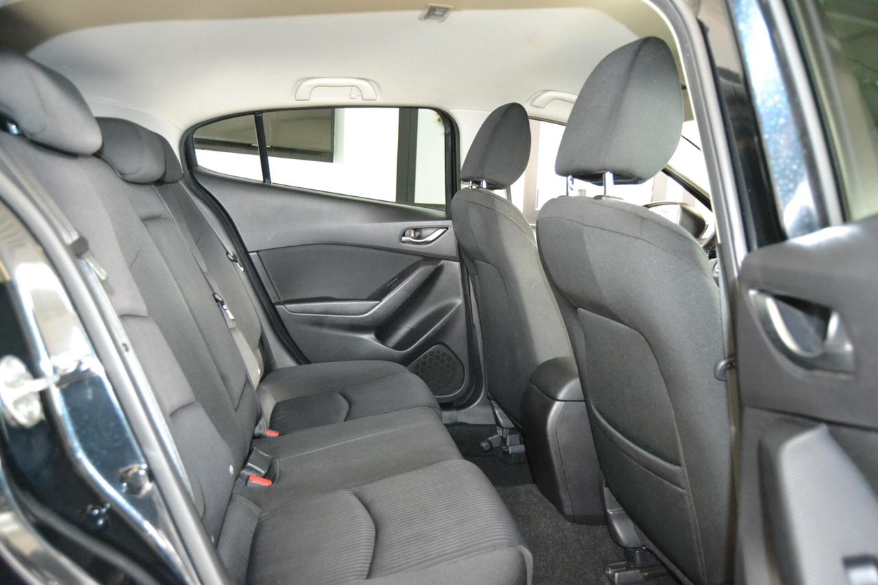 Mazda3 1.5 Skyactiv-D Exceed Cruise/Xenon/UNIPRO