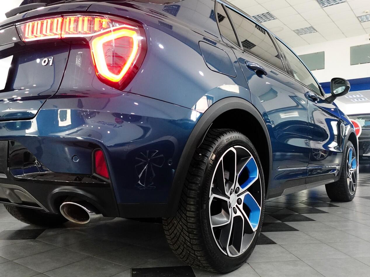 Lynk and Co 01 1.5 BZ 261 CV PHEV 01