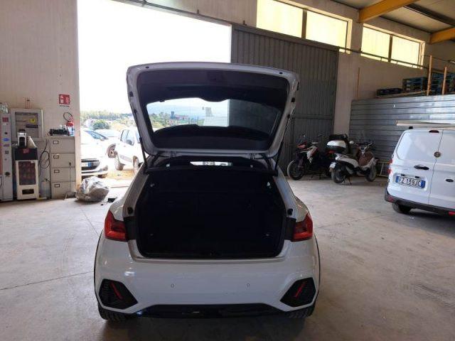 AUDI A1 citycarver 30 TFSI S tronic Identity Contrast
