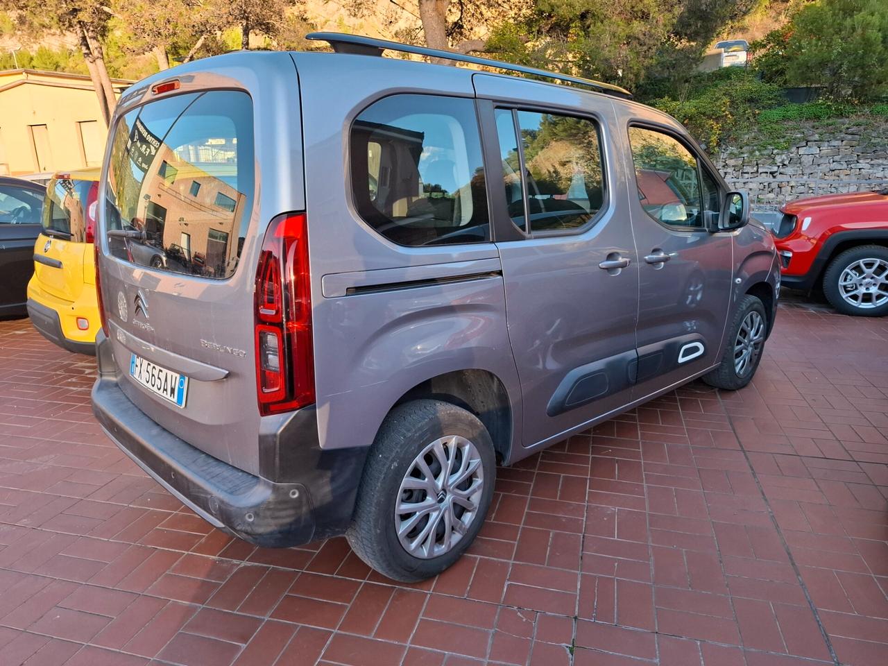 Citroen berlingo vetrato 5 posti