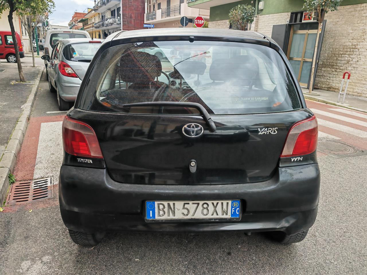 TOYOTA YARIS 1.0 BENZINA CV68 KW50 SOL