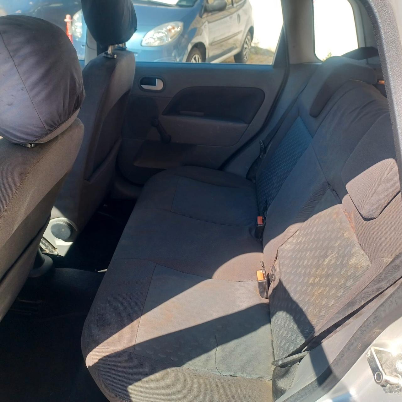 FIESTA 1.4 GPL NEOPATENTATI BEN CONSERVATA