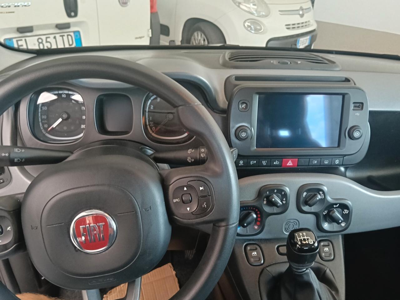 Fiat Panda Hybrid city life
