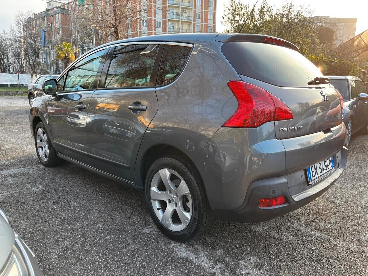 Peugeot 3008 2.0 HDi 150CV Business