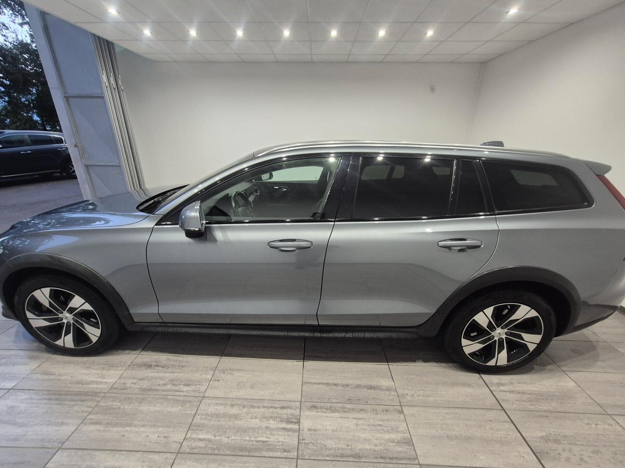 Volvo V60 Cross Country D4 AWD Geartronic Pro
