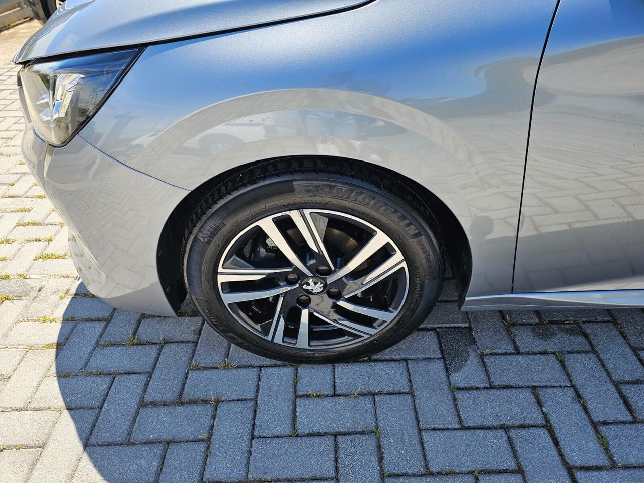 Peugeot 208 PureTech 75cv 5 porte Active Pack - IMPIANTO GPL