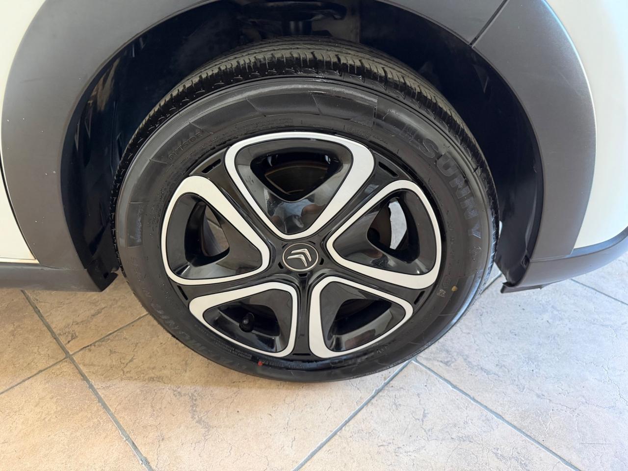 Citroen C3 PureTech 82 GPL Feel