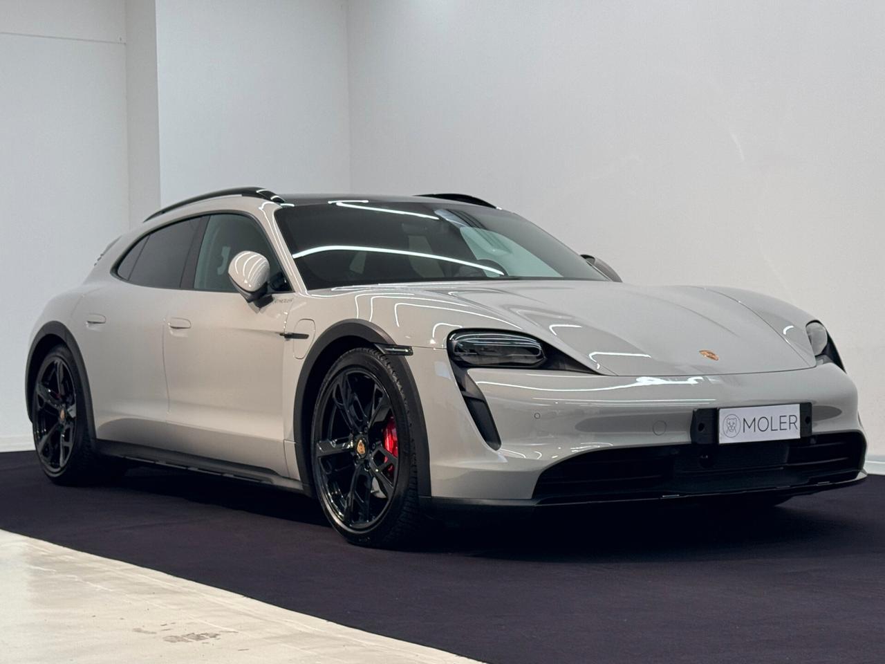 Porsche Taycan 4 Cross Turismo