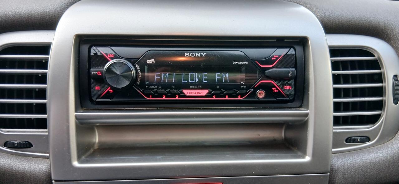 LANCIA YPSILON 1.2 PARI AL NUOVO