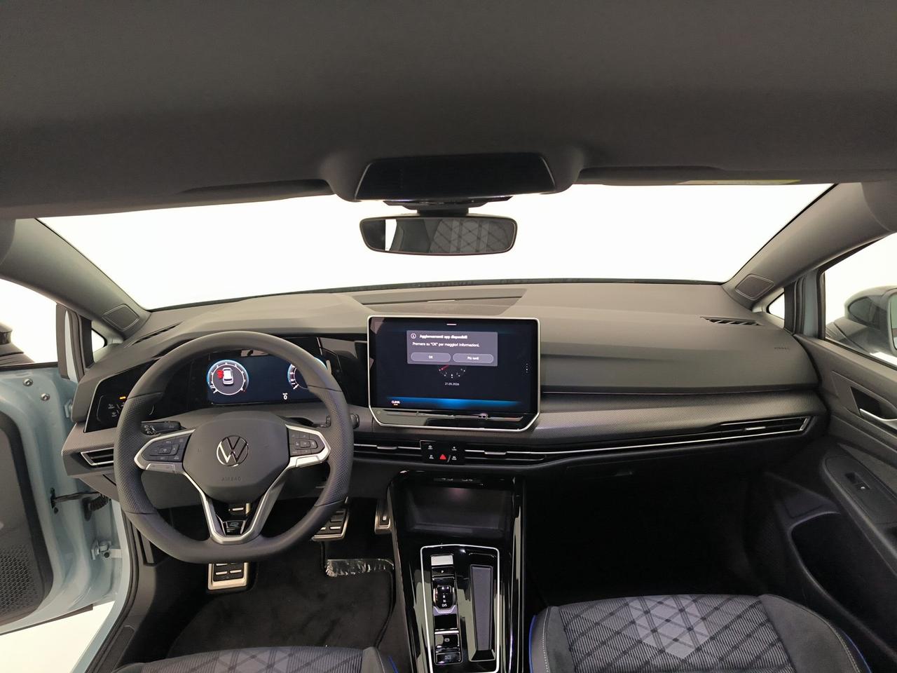 Volkswagen Golf 1.5 etsi r-line plus 150cv dsg