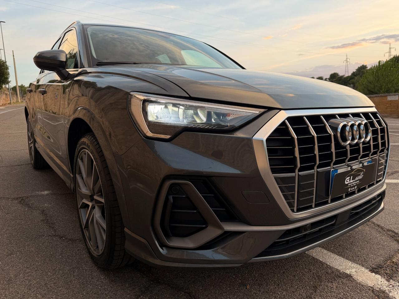 Audi Q3 S-LINE EDITION/2.0 150CV/ 20"/IVA ESPOSTA