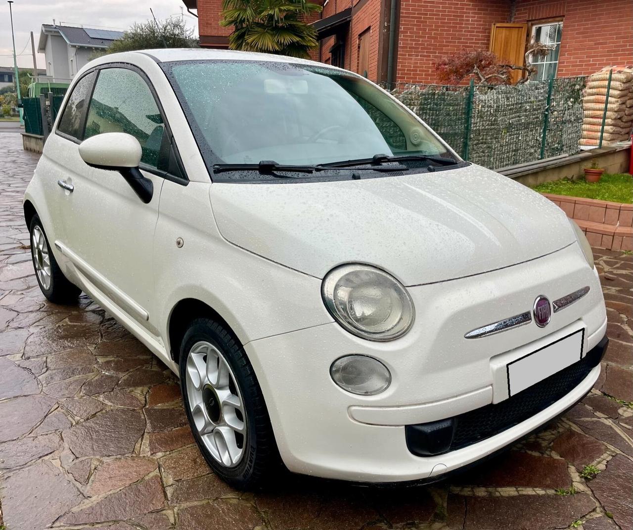 Fiat 500 1.3 Multijet 16V 95 CV Lounge motore consuma olio