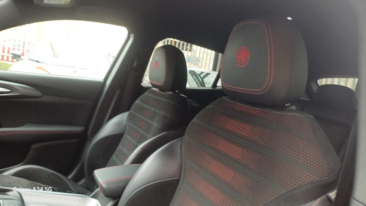 Alfa Romeo Tonale 1.5 130 CV HYBRID TCT7 " Speciale "