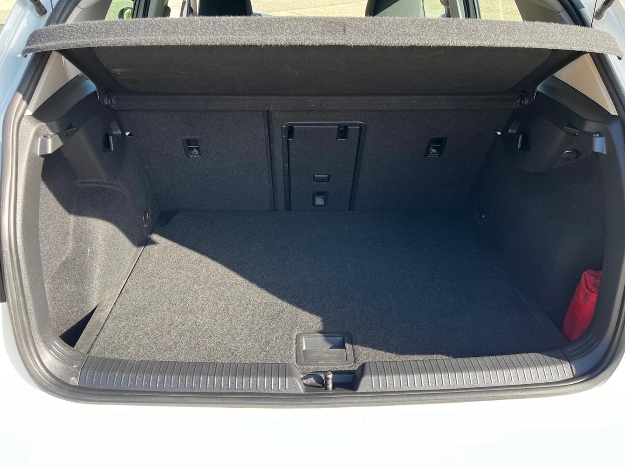 Volkswagen Golf 2.0 TDI 116 CV Life*Navi*