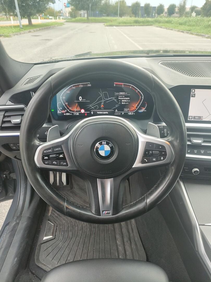 BMW 320d Touring mhev 48V xdrive Msport