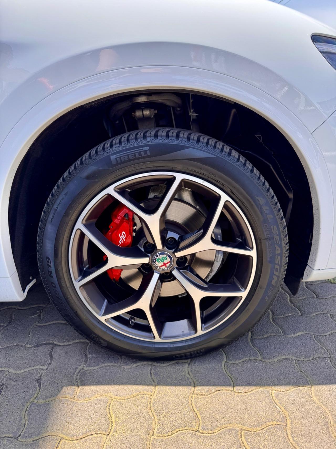 Alfa Romeo Stelvio 2.2 Turbodiesel 210 CV AT8 Q4 Super