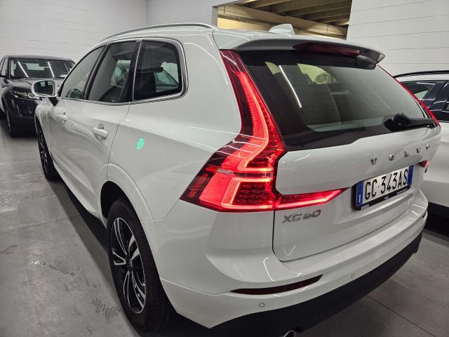 Volvo XC60 XC60 II 2018 2.0 b4 Momentum Pro awd auto