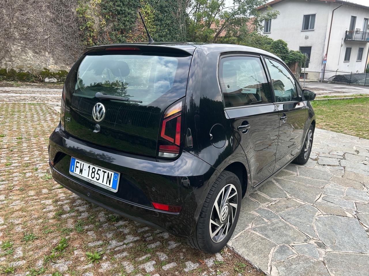 Volkswagen up! 1.0 5p. take