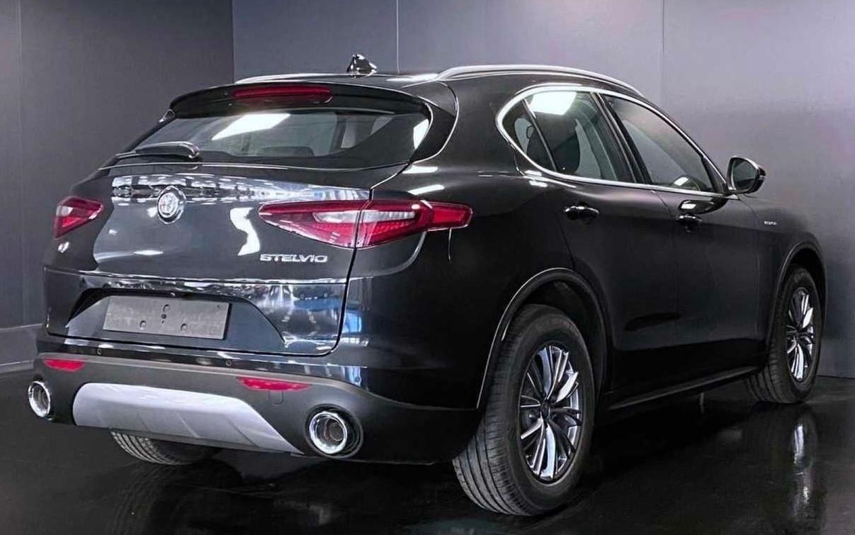 Alfa Romeo Stelvio 2.0 Turbo 200 CV AT8 Q4 Executive