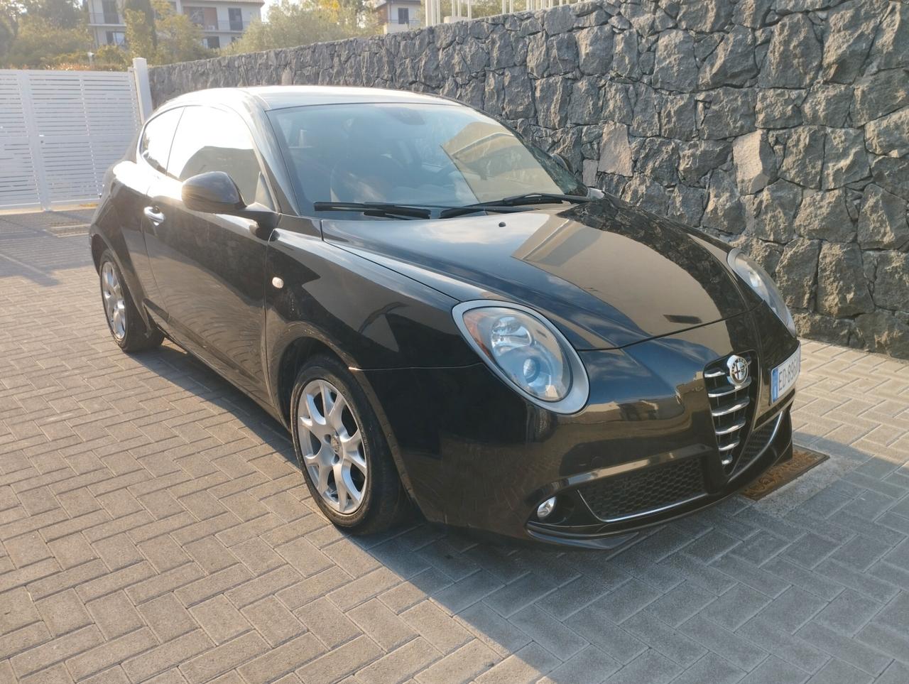 Alfa Romeo MiTo 1.3 JTDm-2 95 CV S&S Distinctive Premium Pack