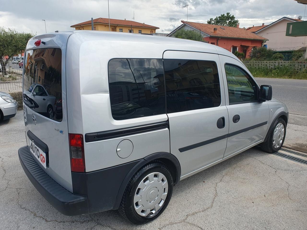 Opel Combo 1.6 ecoM Metano 5 posti 2009