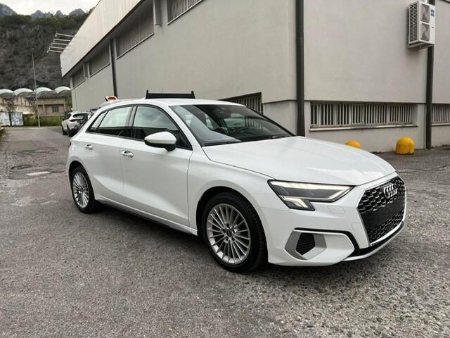 Audi A3 SPB 35 TFSI SPORT-47000KM-SENSORI-APPLECAR