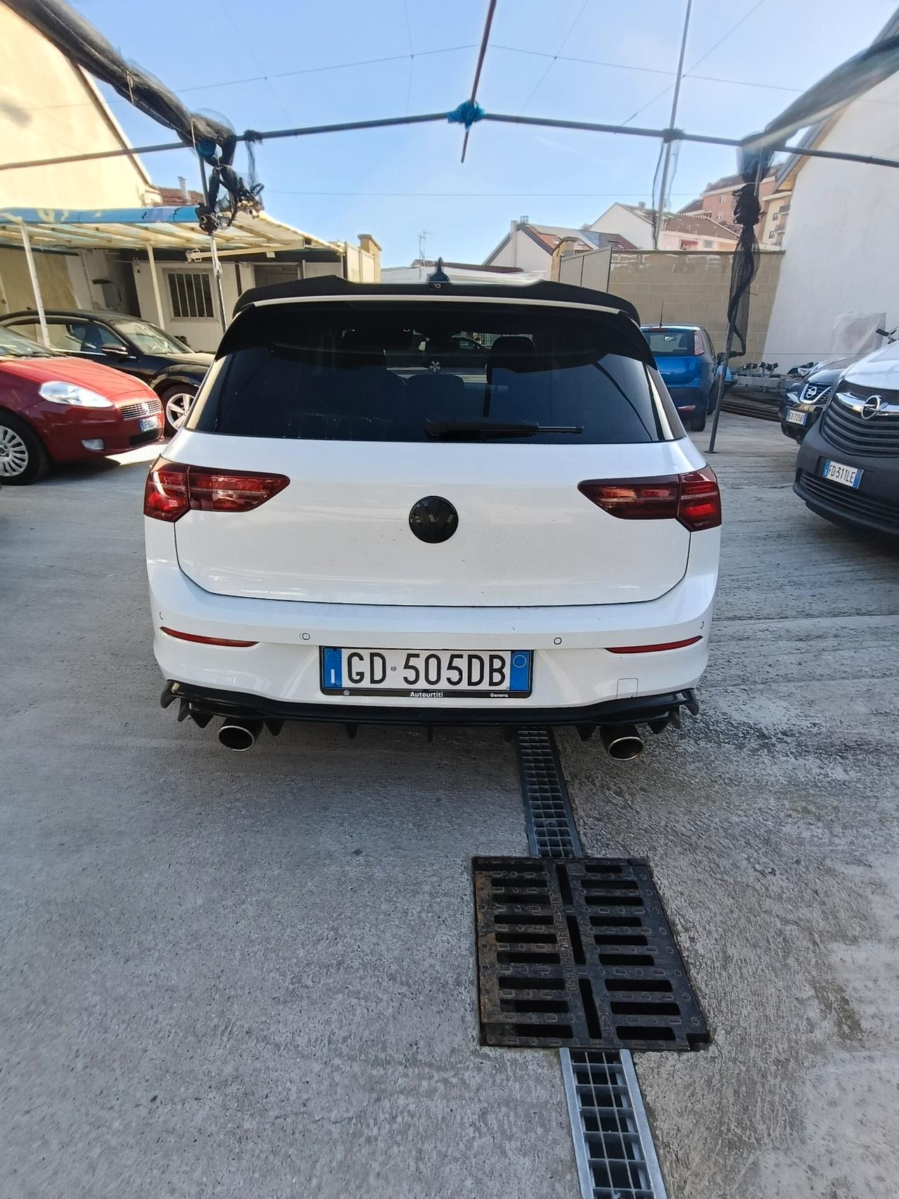 Volkswagen Golf 1.5 eTSI 150 CV EVO ACT DSG R-Line