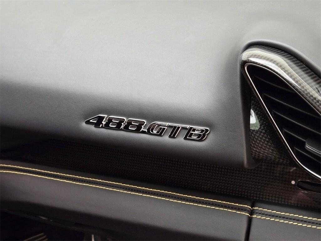 Ferrari 488 GTB V8 NOLEGGIO LUNGO TERMINE - LEASING FULL INCLUSIVE
